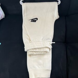 Nike Joggers/ Sweatpants